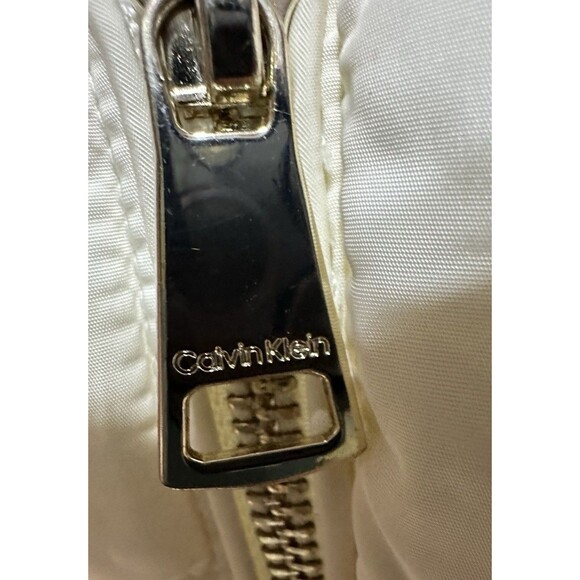 Calvin Klein Puffer Vest Ivory Zip Up Womens M Black Collar - Picture 9 of 12